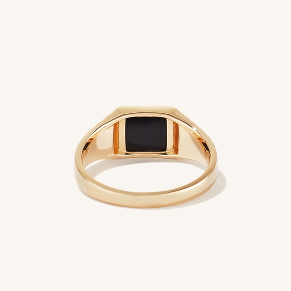 Mejuri Black Onyx 14K Solid Gold Ring Sz. 7 - Picture 2 of 16